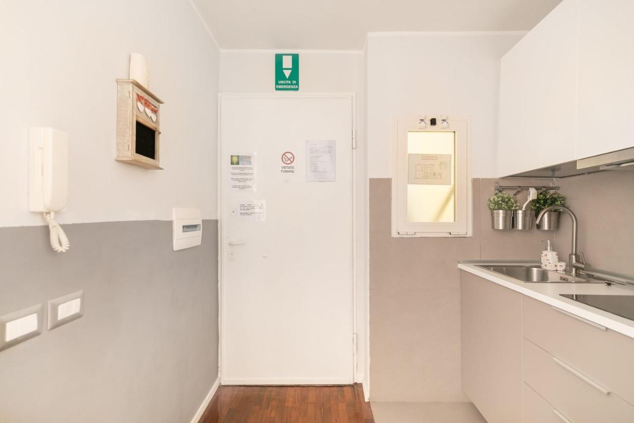Living Rhome - Condotti Apartment Rome Luaran gambar